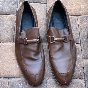 Brown, men’s Vince Camuto dress shoes